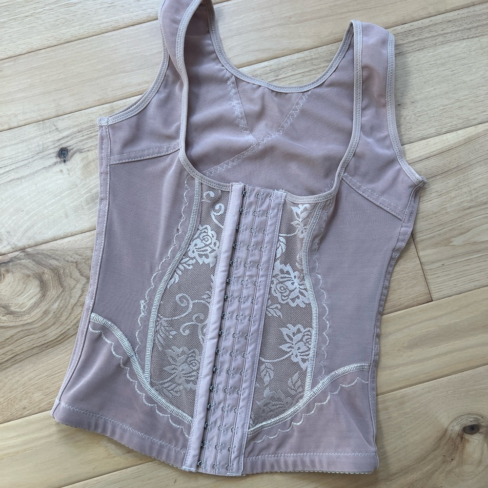 Valmont Shapewear, Size M